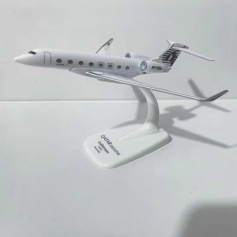 1/200 スケールカタール航空ガルフストリーム G650  - Model Kit Walmart のレビューと価格